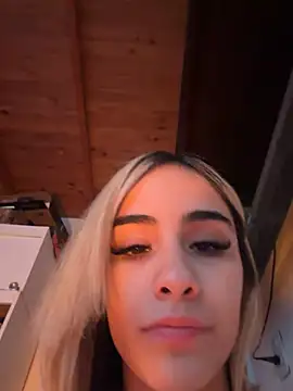 Babylovetiernax online show from 4, 7, 2026