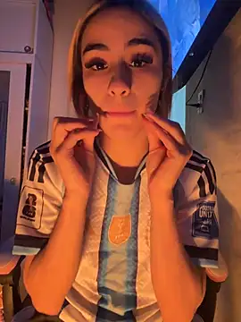 Babylovetiernax online show from 8, 7, 2026