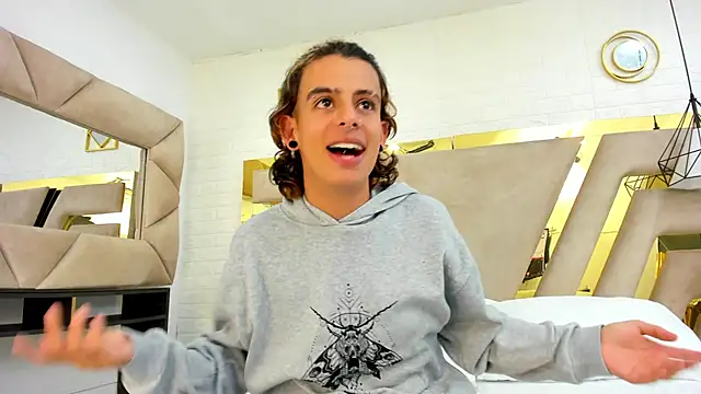 Ibratxandy online show from 4, 10, 2025