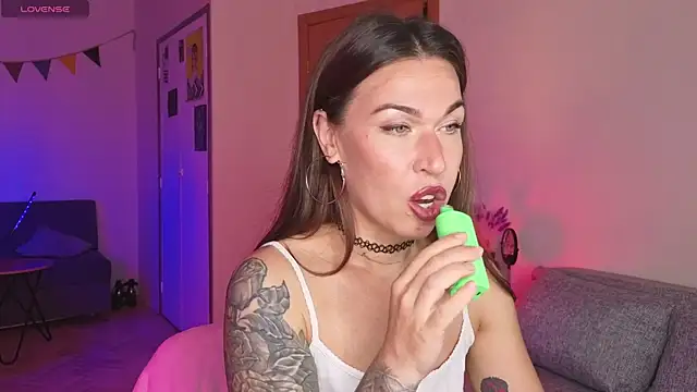 ReginaFoXXXy online show from 3, 8, 2026