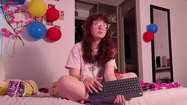 Snapshot of Sharon_Black chatting on 12, 7, 2026 Sharon Black online show from 12, 7, 2026