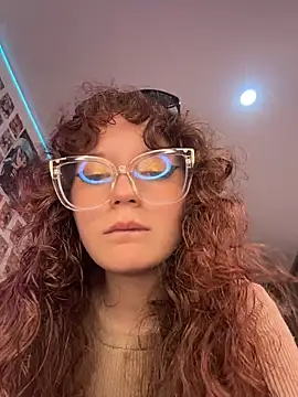 Snapshot of Sharon_Black chatting on 15, 7, 2026 Sharon Black online show from 15, 7, 2026