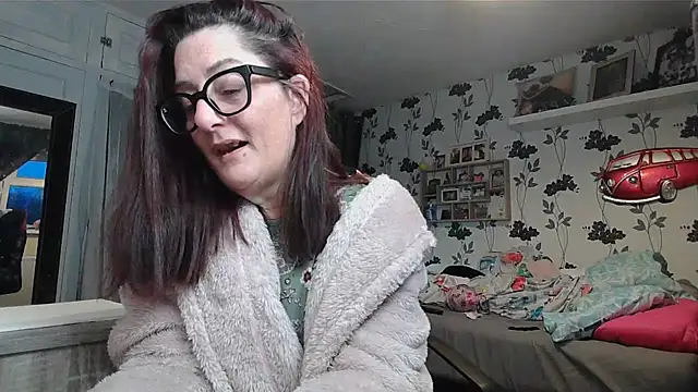 Mistress-Ivy51 online show from 5, 2, 2026