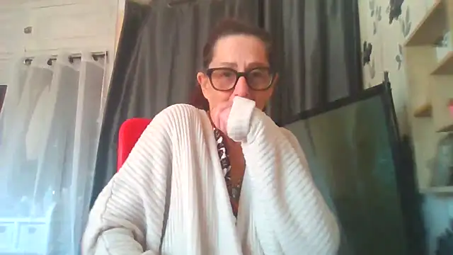 Mistress-Ivy51 online show from 24, 4, 2026