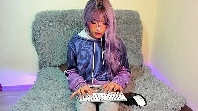  viollette  online show from 1, 12, 2025