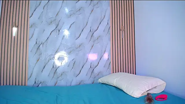 melani eli online show from 4, 10, 2025