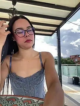 lesly cutee online show from 6, 5, 2026