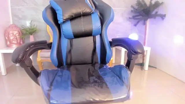 Snapshot of venuss09_s chatting on 9, 10, 2025 venuss09 s online show from 9, 10, 2025