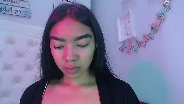 pocahontamoon online show from 23, 9, 2025