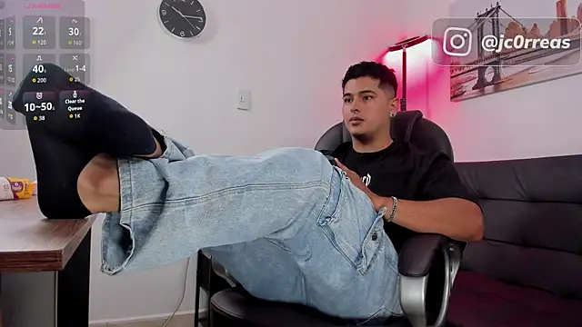  Juanes online show from 4, 10, 2025