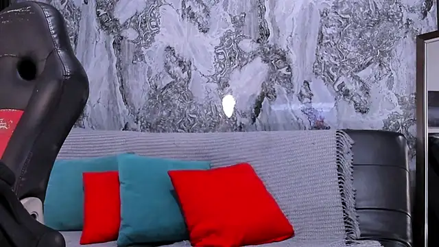 Arianna Moss online show from 15, 9, 2025