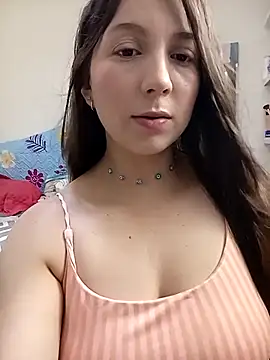 Arianna Moss online show from 12, 5, 2026