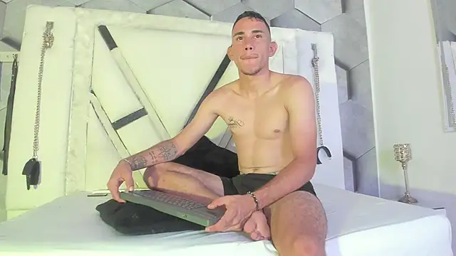 PeterBowel online show from 19, 9, 2025