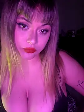 Snapshot of Dulceluz_420 chatting on 20, 11, 2025 Dulceluz 420 online show from 20, 11, 2025