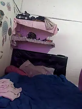 Snapshot of Dulceluz_420 chatting on 3, 12, 2025 Dulceluz 420 online show from 3, 12, 2025