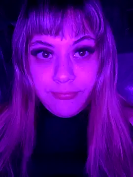 Snapshot of Dulceluz_420 chatting on 8, 11, 2025 Dulceluz 420 online show from 8, 11, 2025