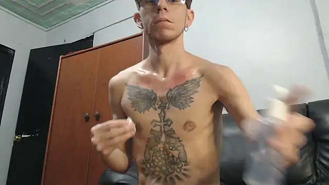 AlexandroRossi online show from 4, 12, 2025