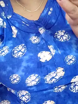 lathikaqueentamil online show from 8, 11, 2025