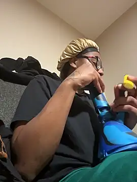 Snapshot of Tu_GataLinda chatting on 28, 11, 2025 Tu GataLinda online show from 28, 11, 2025