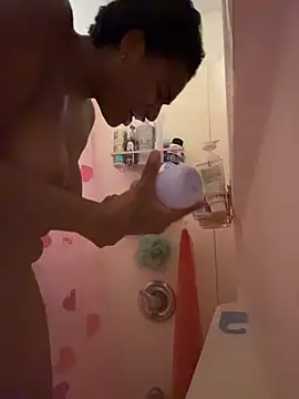 Snapshot of Tu_GataLinda chatting on 10, 11, 2025 Tu GataLinda online show from 10, 11, 2025