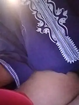 Snapshot of JuicyBigcock@xh chatting on 4, 10, 2025 JuicyBigcockxh online show from 4, 10, 2025