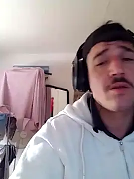 JuicyBigcockxh online show from 14, 5, 2026