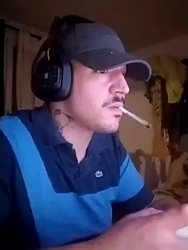 Snapshot of JuicyBigcock@xh chatting on 15, 12, 2025 JuicyBigcockxh online show from 15, 12, 2025