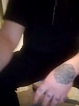 Snapshot of JuicyBigcock@xh chatting on 14, 10, 2025 JuicyBigcockxh online show from 14, 10, 2025