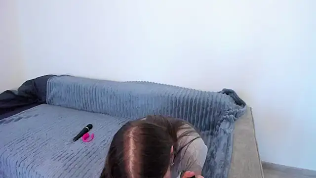 sofielovely  online show from 31, 10, 2025