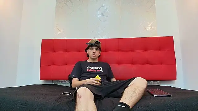 dia fax18 online show from 18, 9, 2025