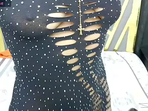 valeriavasquez online show from 18, 10, 2025