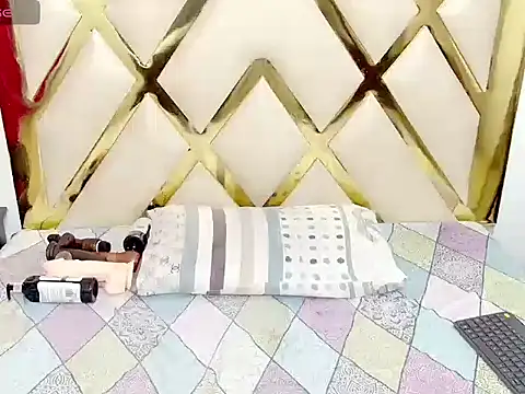 valeriavasquez online show from 14, 12, 2025