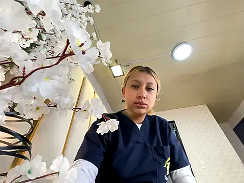 Snapshot of CamilleMilano chatting on 13, 9, 2025 CamilleMilano online show from 13, 9, 2025