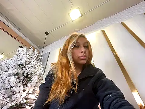 Snapshot of CamilleMilano chatting on 15, 9, 2025 CamilleMilano online show from 15, 9, 2025