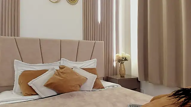 Snapshot of Paula_And chatting on 20, 12, 2025 Paula And online show from 20, 12, 2025