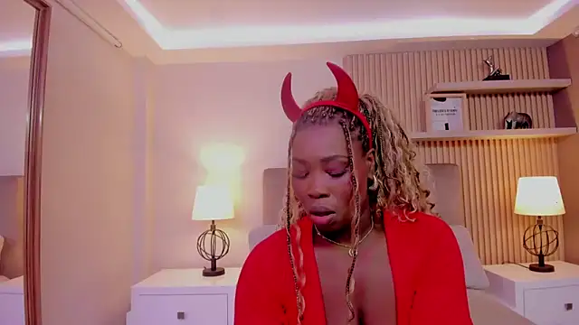 SerenaWinslow online show from 29, 3, 2026