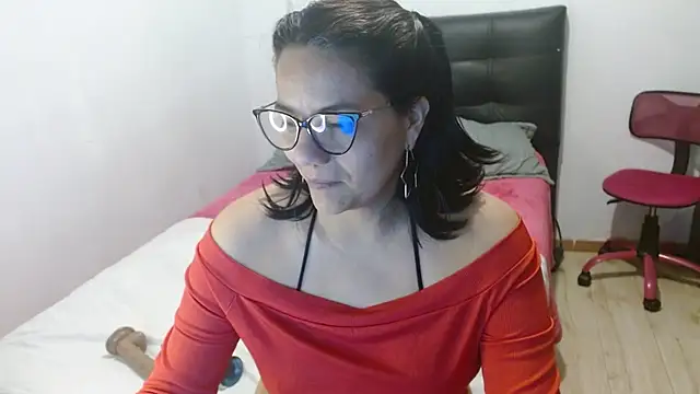 Megan Milf   online show from 23, 3, 2026