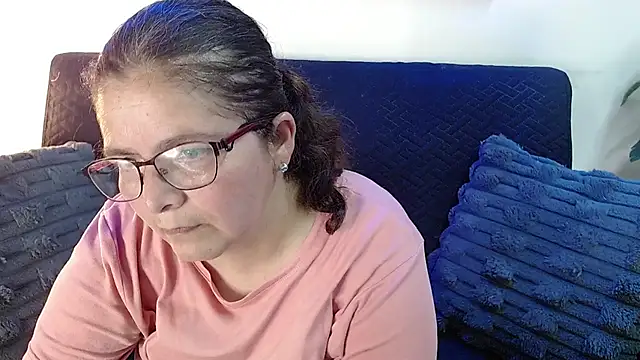 Snapshot of Linda_banks_ chatting on 15, 7, 2026 Linda banks online show from 15, 7, 2026