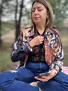 Milena-MilfaXXX online show from 22, 9, 2025