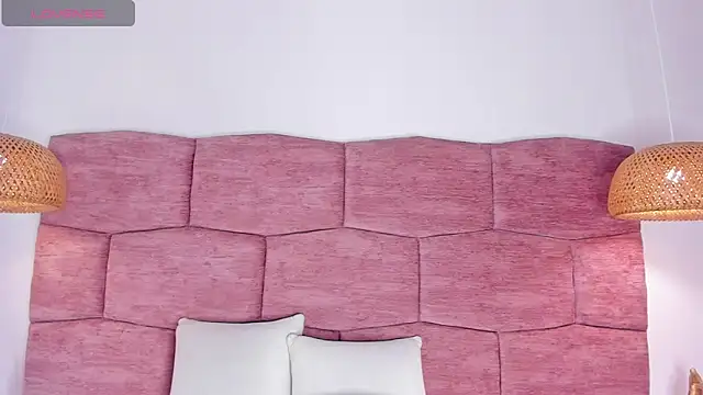 dani velvet online show from 30, 9, 2025