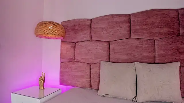 dani velvet online show from 16, 11, 2025