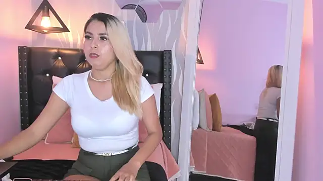 lucia-cute online show from 27, 5, 2026
