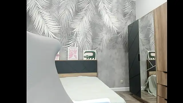 Snapshot of flooora_0 chatting on 29, 11, 2025 flooora 0 online show from 29, 11, 2025