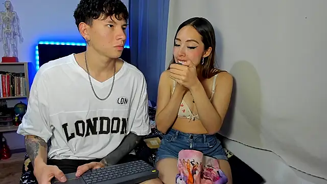 Snapshot of Tatiiana_n_Damiian chatting on 17, 12, 2025 Tatiiana n Damiian online show from 17, 12, 2025