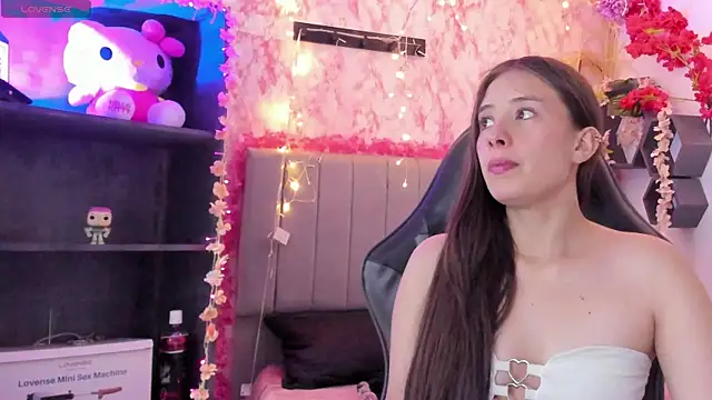 Scarlett21   online show from 15, 4, 2026