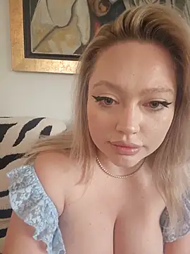 misstitmouseofficial online show from 14, 2, 2026