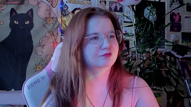 Sienna-Cow online show from 13, 4, 2026