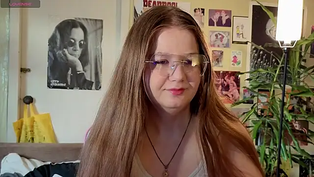 Sienna-Cow online show from 18, 10, 2025