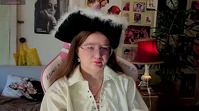 Sienna-Cow online show from 2, 10, 2025