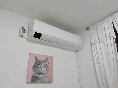 nahomy ryans online show from 13, 11, 2025